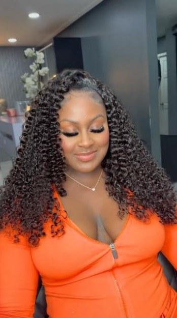 Long kinky curly install