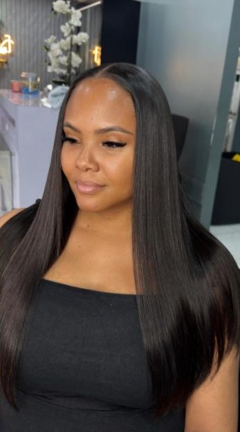 Kinky straight install with a middle part